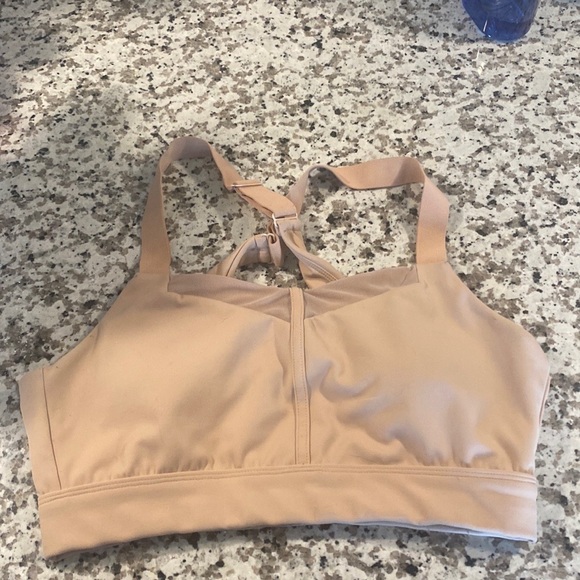BuffBunny Sports bra - Picture 2 of 3